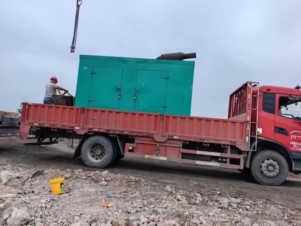 柴油發(fā)電機(jī)組操作時(shí)避免安全風(fēng)險(xiǎn)的措施?