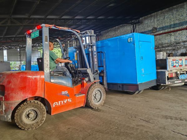 柴油發(fā)電機(jī)組燃油系統(tǒng)保證燃料供應(yīng)穩(wěn)定性的方式?